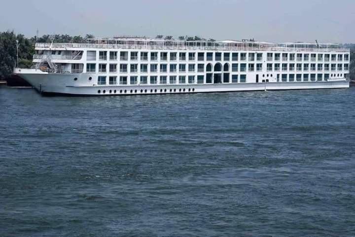 ホテル Five Star Nile Cruise From Aswan To Luxor エクステリア 写真